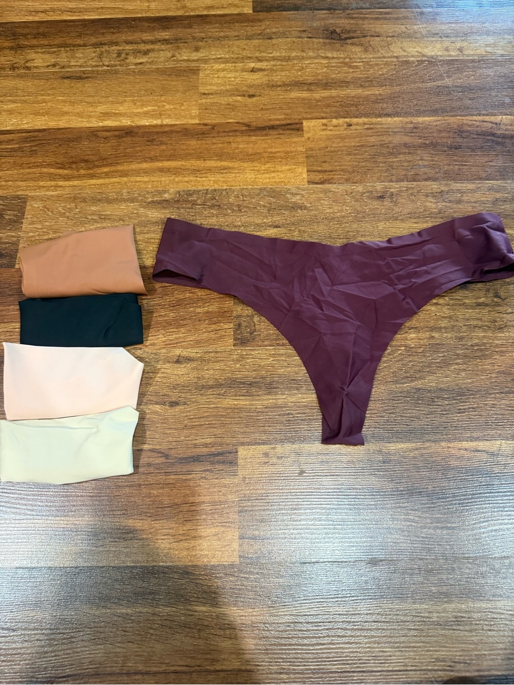Seamless Women's Thong Bottoms 5Pack